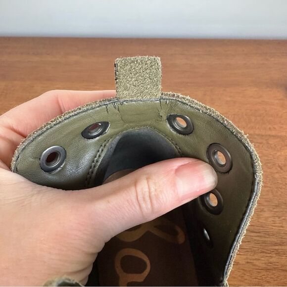 Sam Edelman Olive Green / Grey Suede Ankle Bootie, 7.5 - Picture 7 of 8